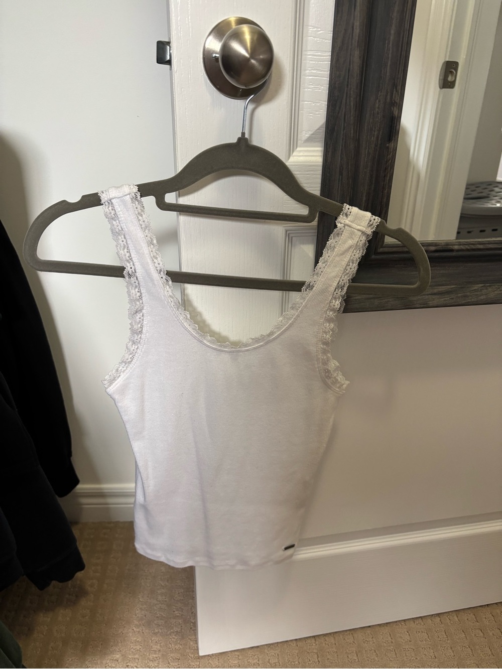 Hollister White Lace-Trim Camisole Tank